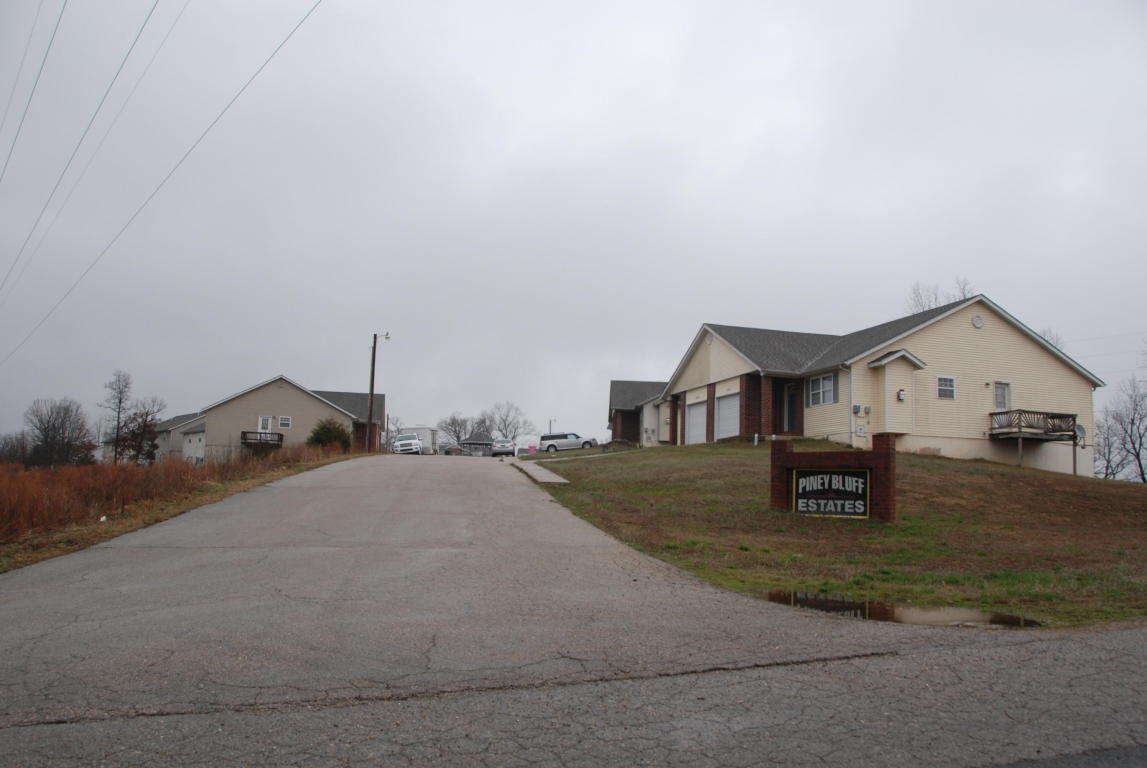 13890 Trinity Circle, St. Roberts, MO 65584