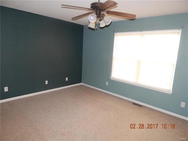 111 Birch Tree, St Robert, MO 65584