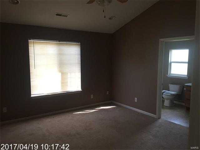 24227 Thistle Lane, St Robert, MO 65584