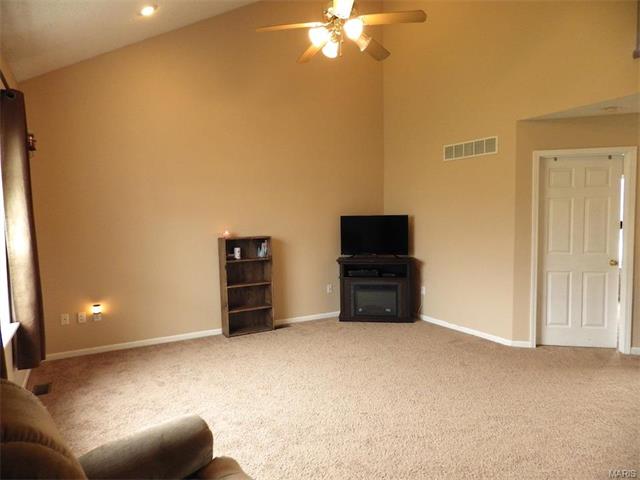 124 Hickory Valley, St Robert, MO 65584