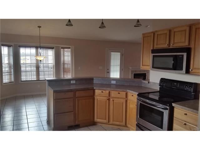 123 Ridgeview Dr., St. Robert, United States 65584