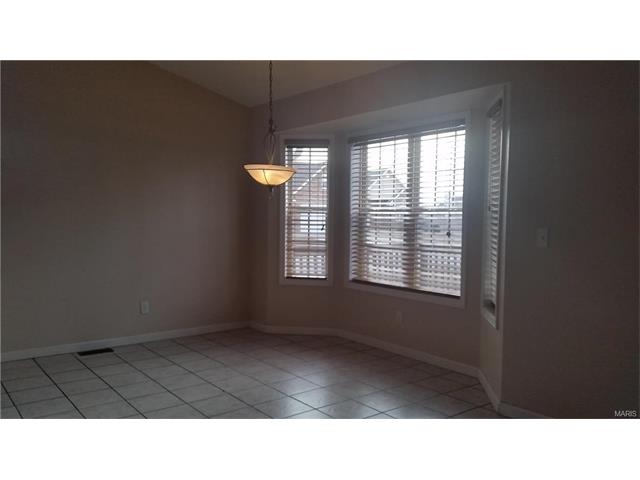 123 Ridgeview Dr., St. Robert, United States 65584
