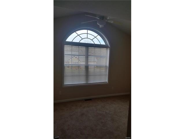 123 Ridgeview Dr., St. Robert, United States 65584