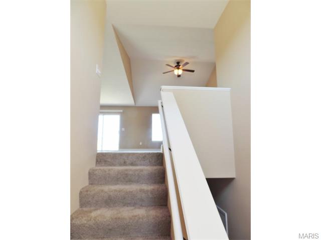 206 Sandstone Drive, St Robert, MO 65584