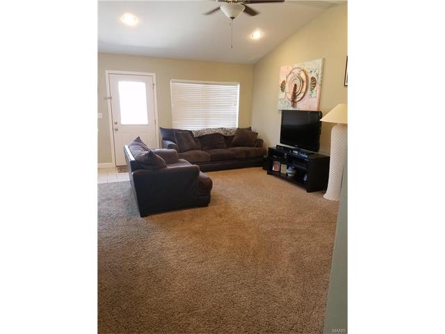 16275 Hailey Lane, St Robert, MO 65584