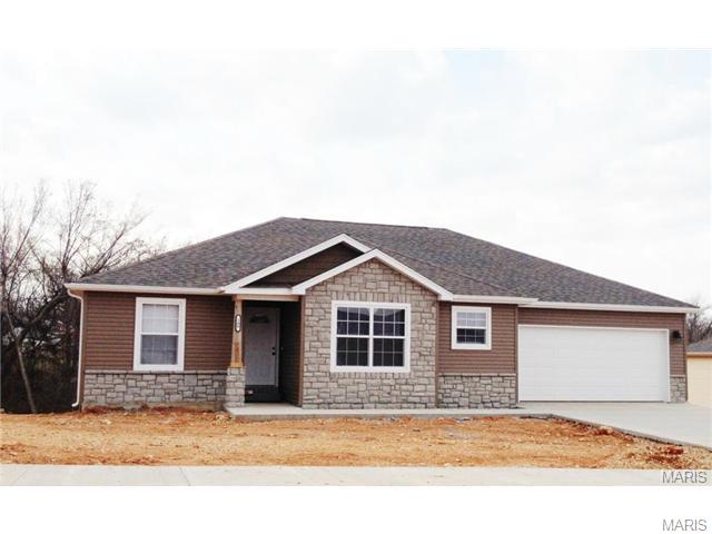 106 Quartz Court, St Robert, MO 65584