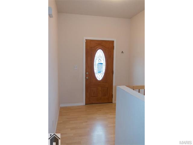 105 Birch Tree Circle, St Robert, MO 65584