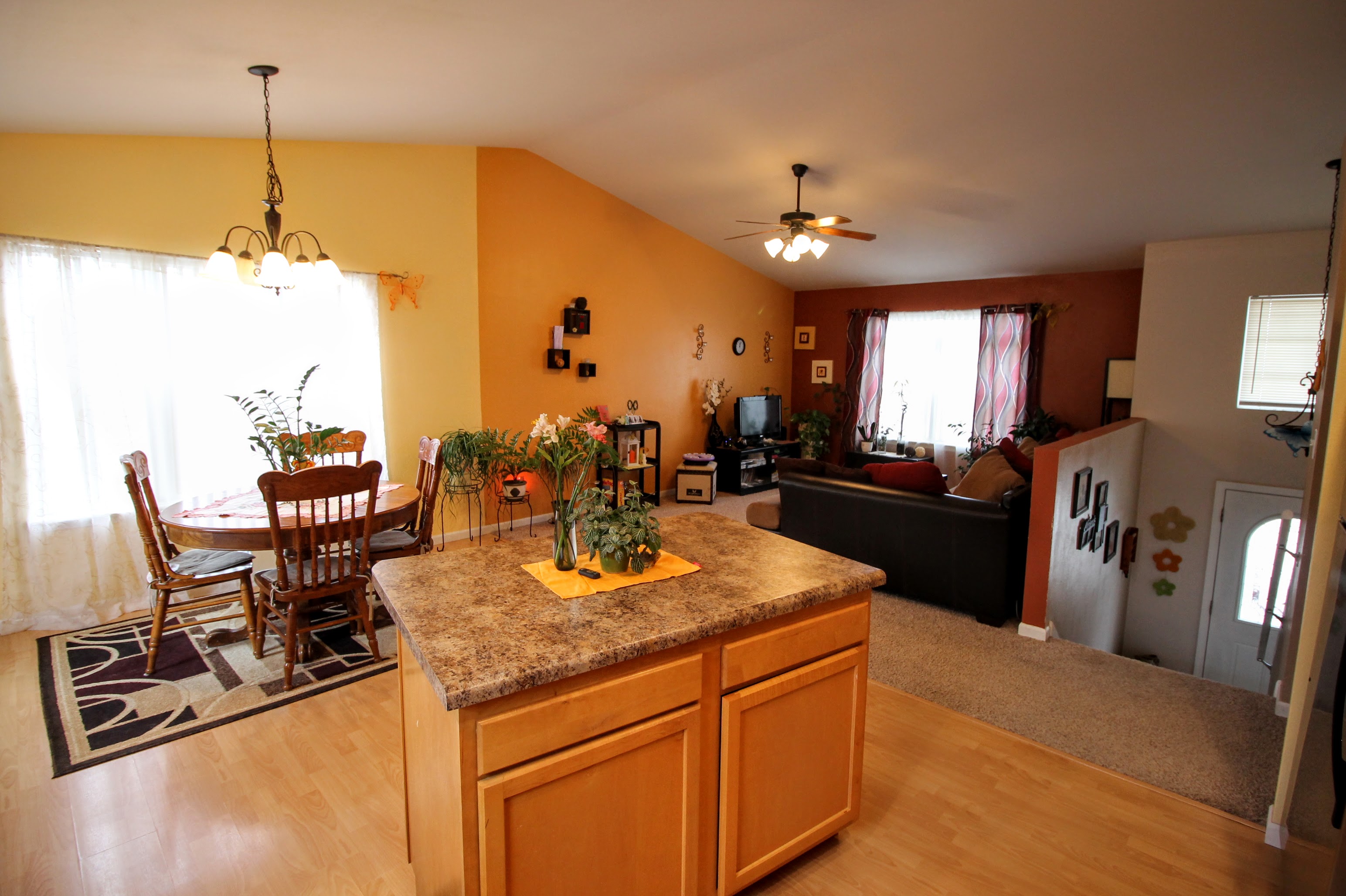 111 Birchtree Circle, St. Robert, United States 65584