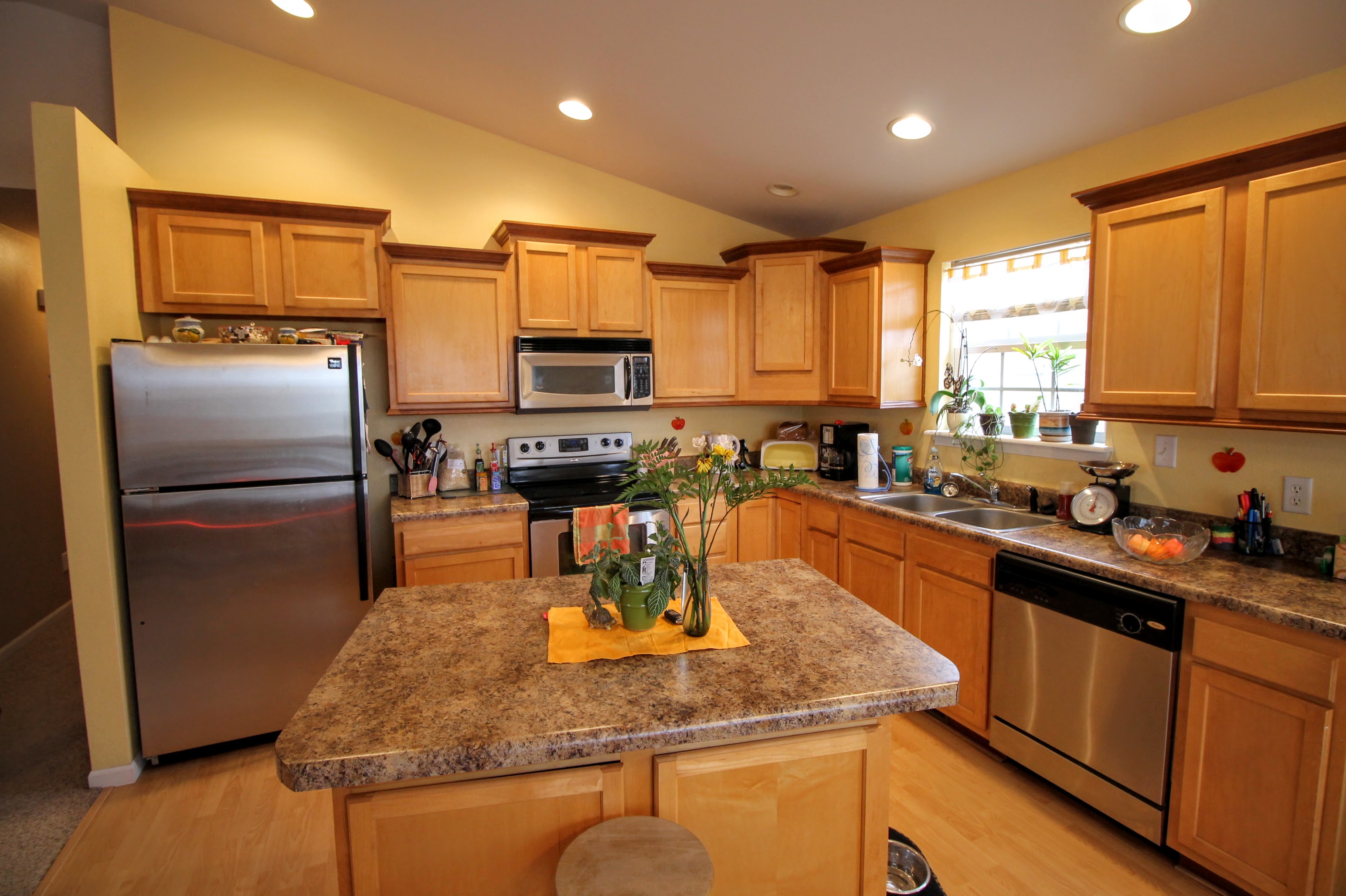 111 Birchtree Circle, St. Robert, United States 65584