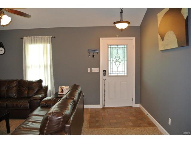 21000 Hideaway Lane, St Robert, MO 65584