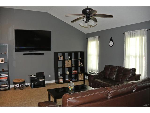 21000 Hideaway Lane, St Robert, MO 65584
