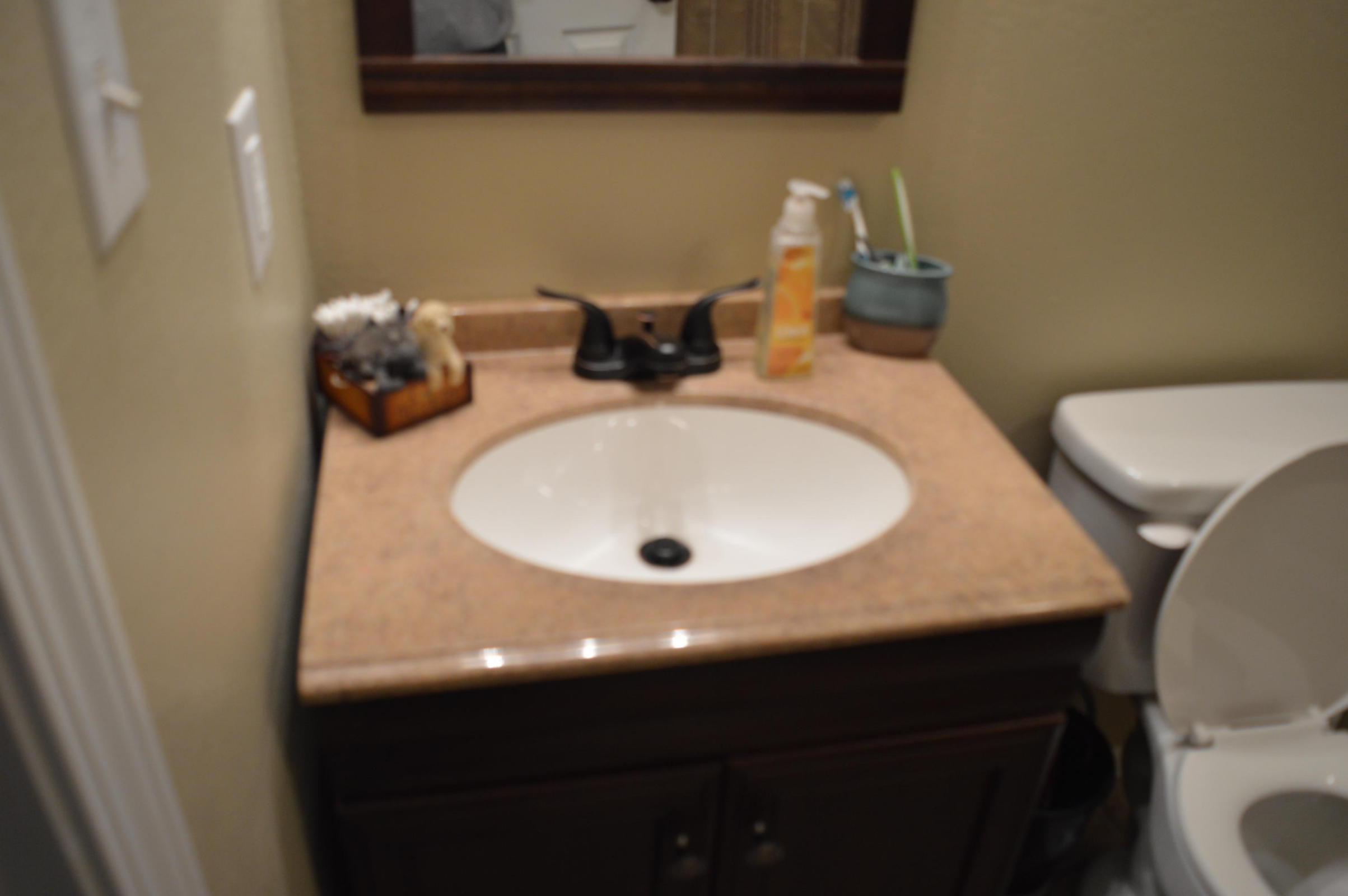 409 W Cline Street, Aurora, MO 65605