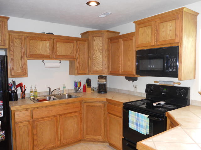 400 West St. Louis, Aurora, MO 65605