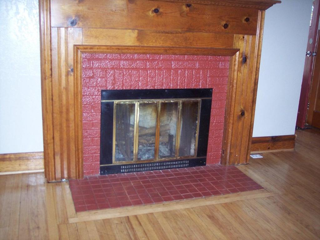 529 West College Street, Aurora, MO 65605