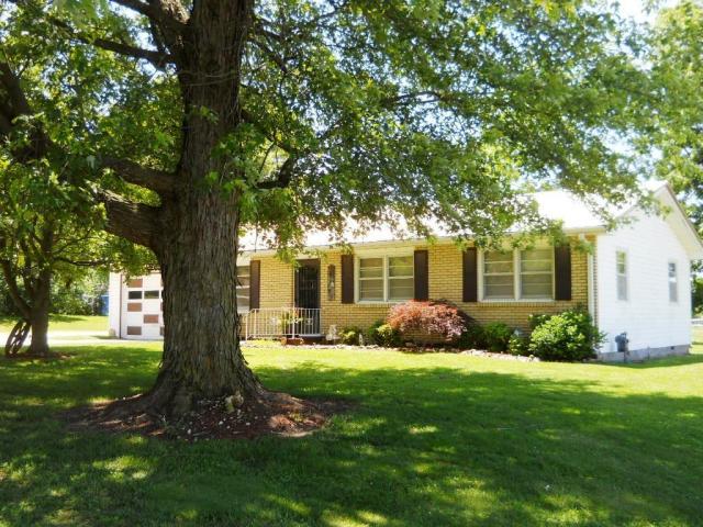 1117 North Elliott Avenue, Aurora, MO 65605