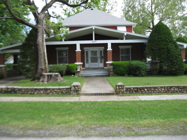 427 East Springfield Street, Aurora, MO 65605