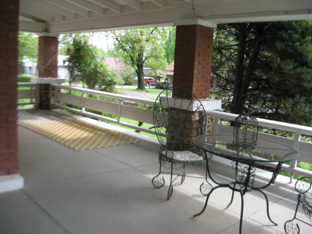 427 East Springfield Street, Aurora, MO 65605