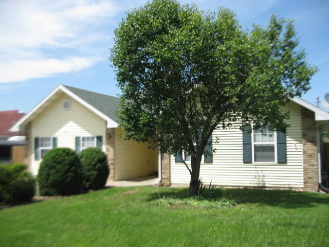 409 West High Street, Aurora, MO 65605