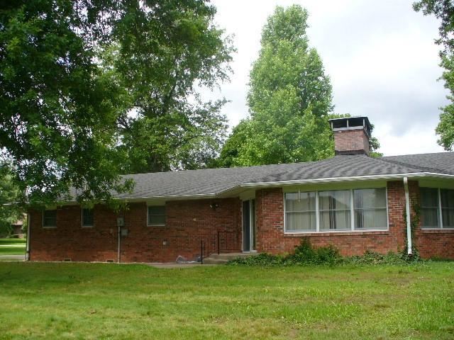 812 Terrace Drive, Aurora, United States 65605