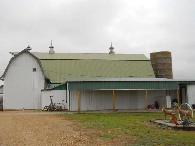 2460 State Highway 39, Aurora, United States 65605