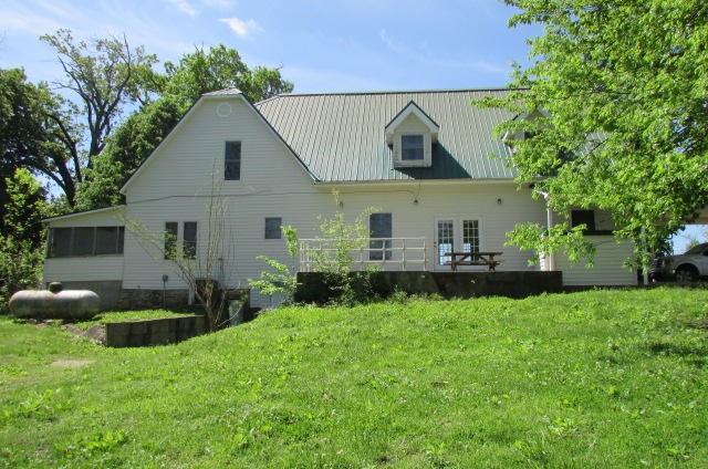 697 West Broadway Street, Alton, MO 65606