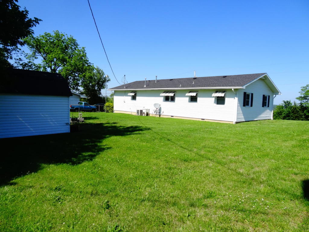 1600 State Hwy Ff, Ava, MO 65608