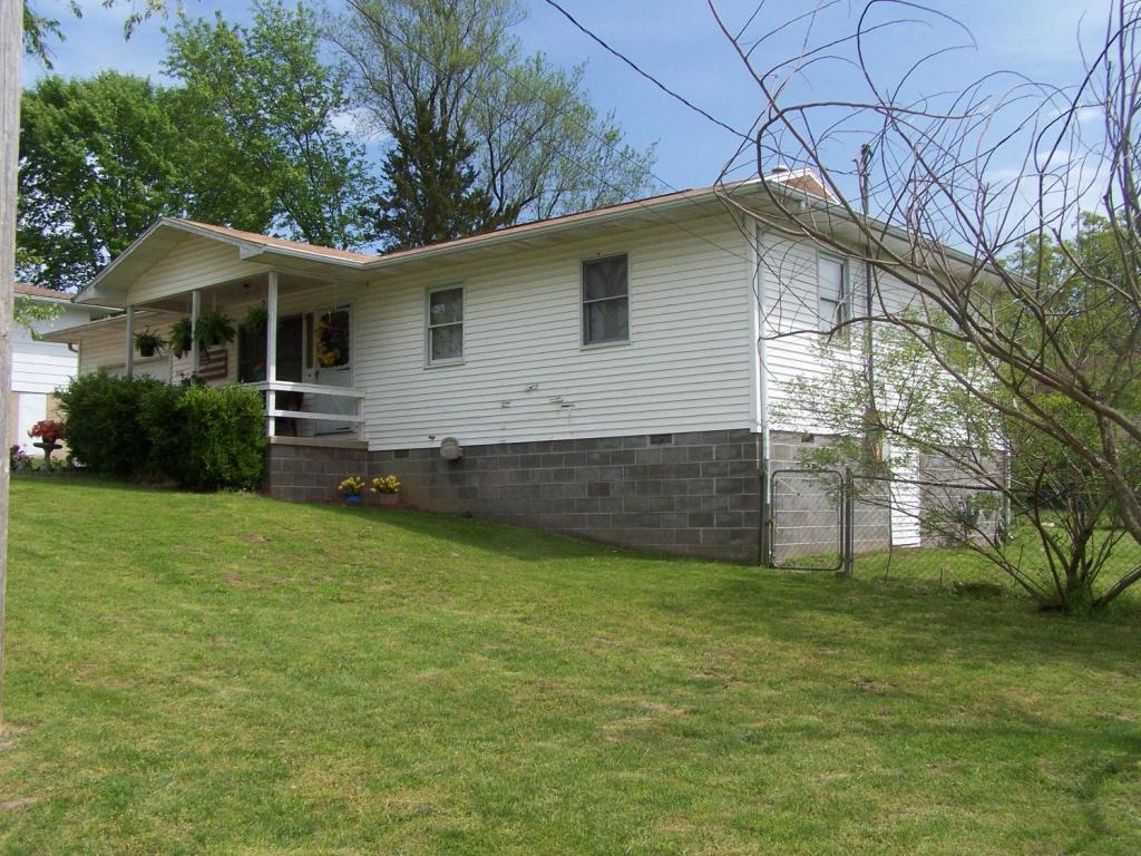 1311 Northeast 4th Avenue, Ava, MO 65608