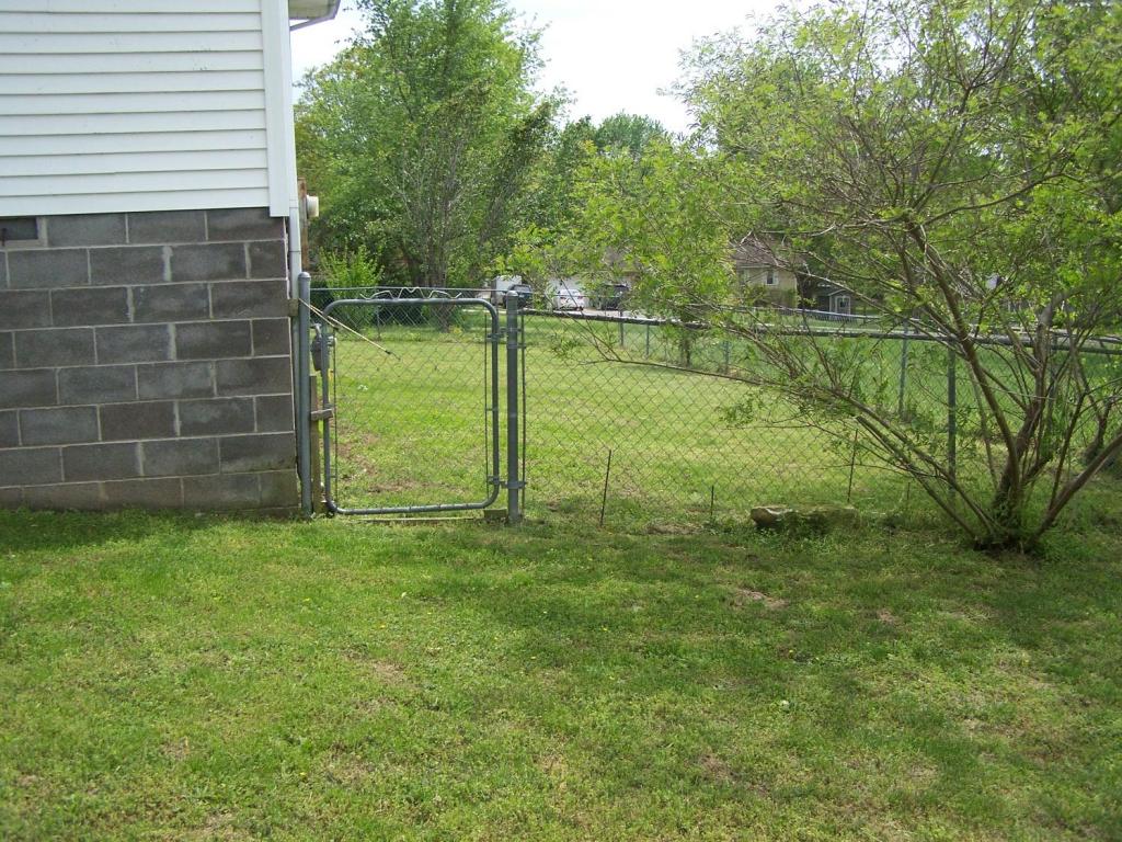 1311 Northeast 4th Avenue, Ava, MO 65608