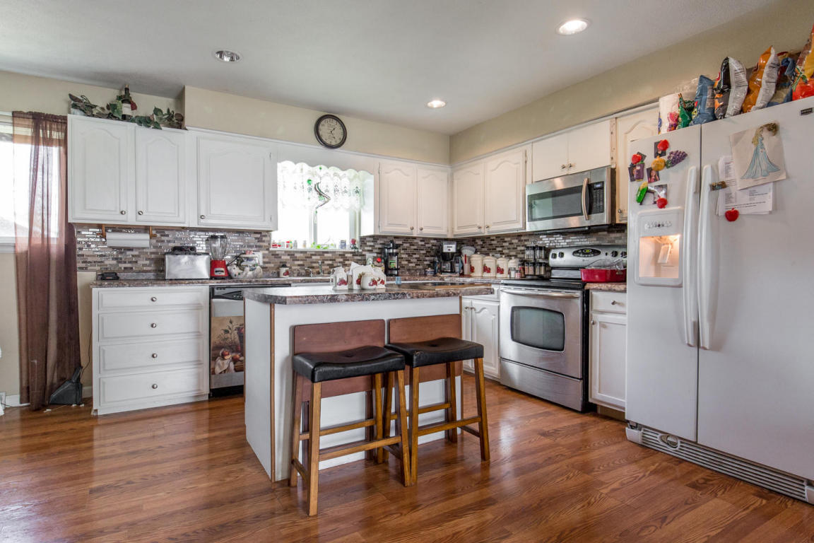 303 South Lincoln Street, Billings, MO 65610