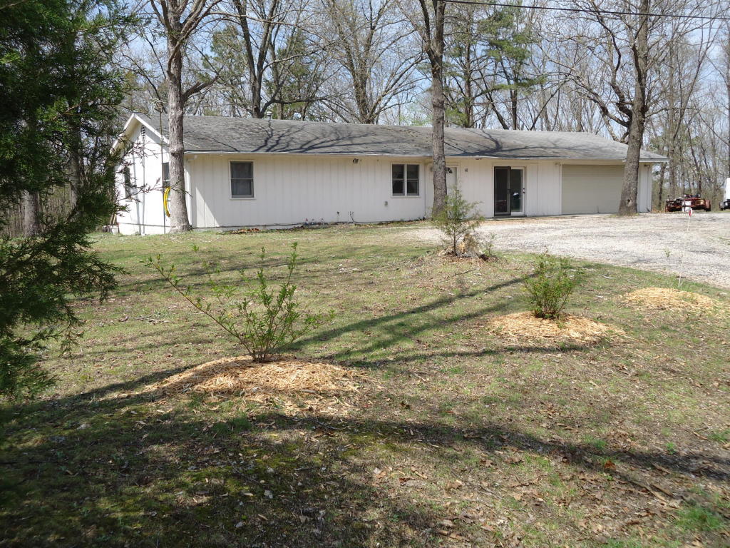 41 Glen Oaks Drive, Blue Eye, MO 65611