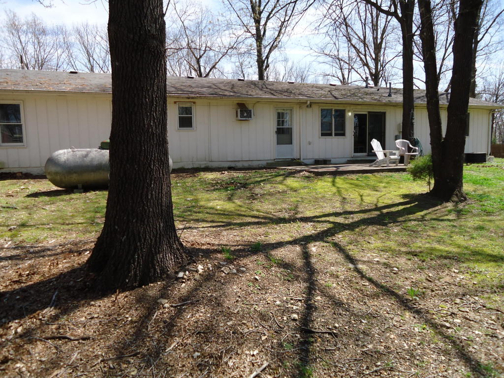 41 Glen Oaks Drive, Blue Eye, MO 65611