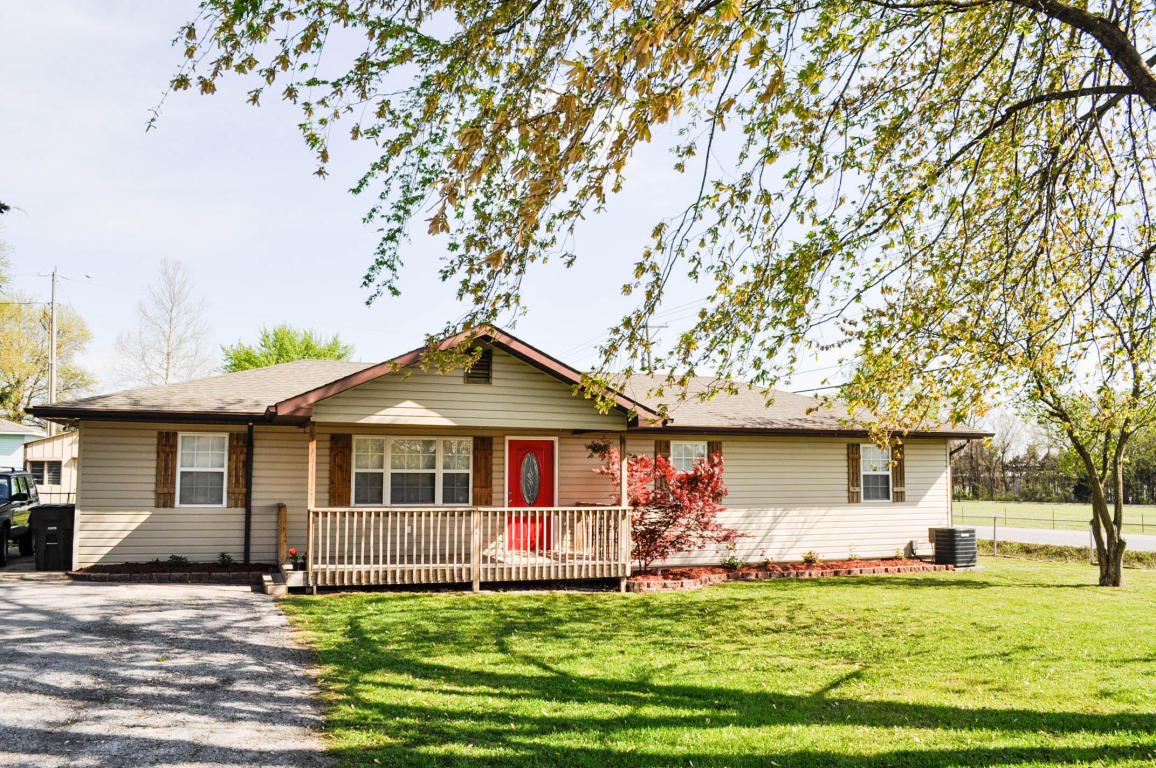 609 West Hughs Street, Bolivar, MO 65613