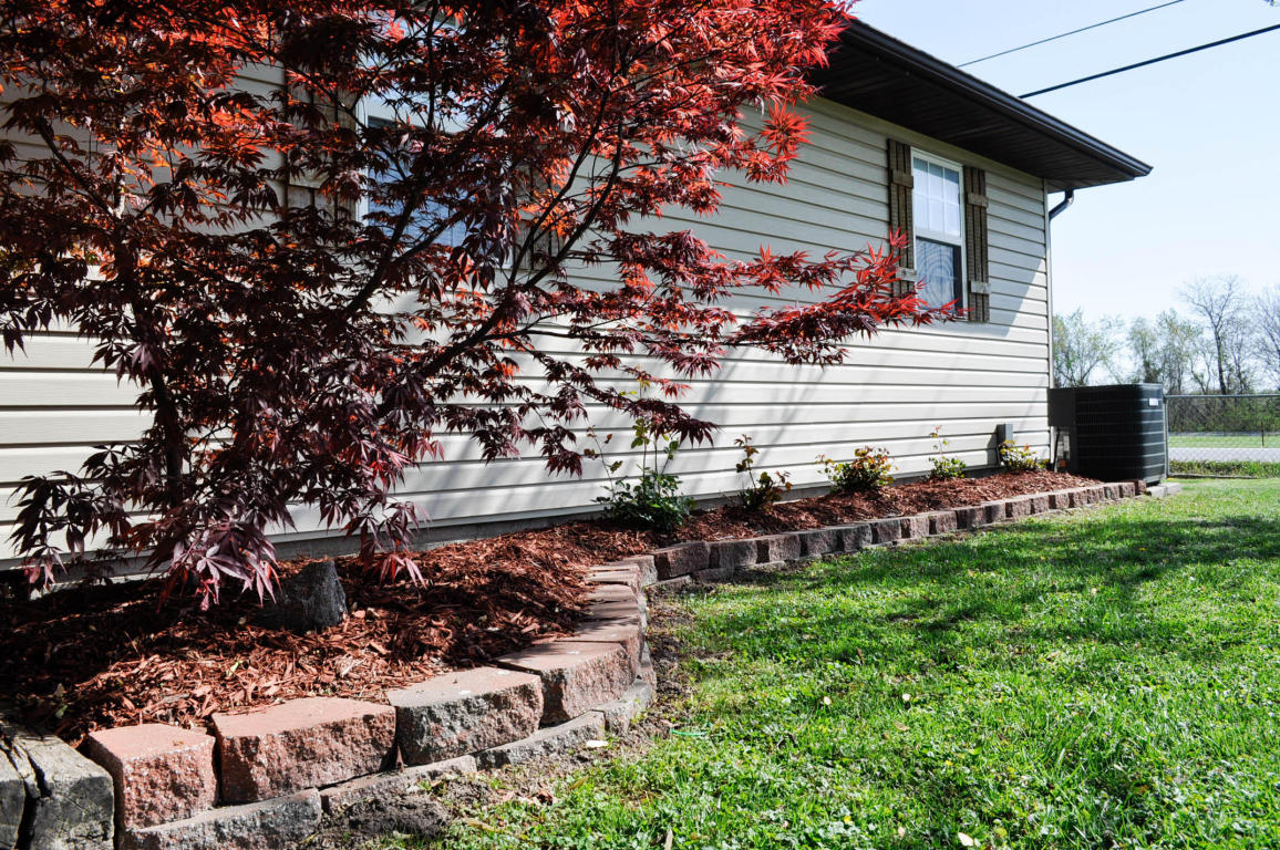 609 West Hughs Street, Bolivar, MO 65613
