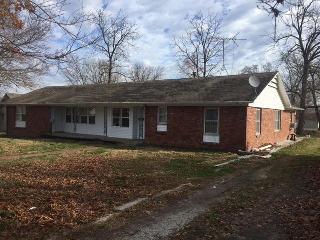 412 South Pike Avenue, Bolivar, MO 65613