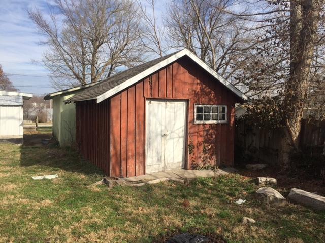 412 South Pike Avenue, Bolivar, MO 65613