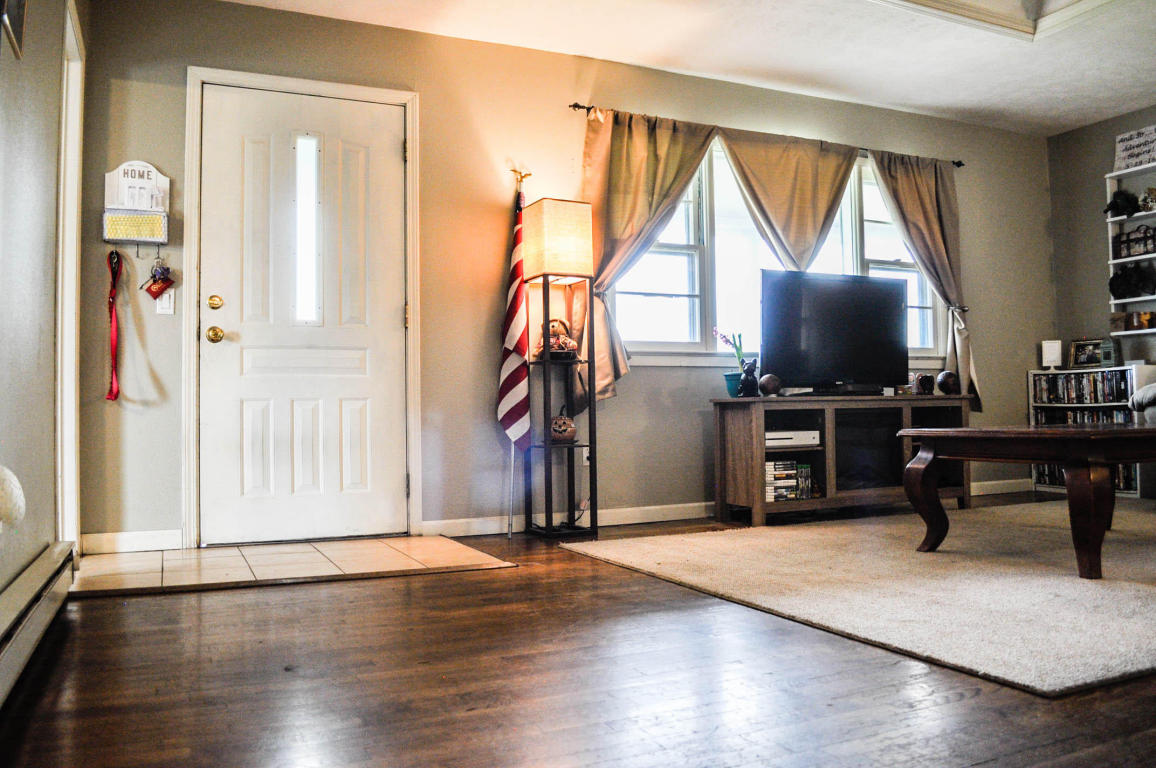 1409 South Pike Avenue, Bolivar, MO 65613