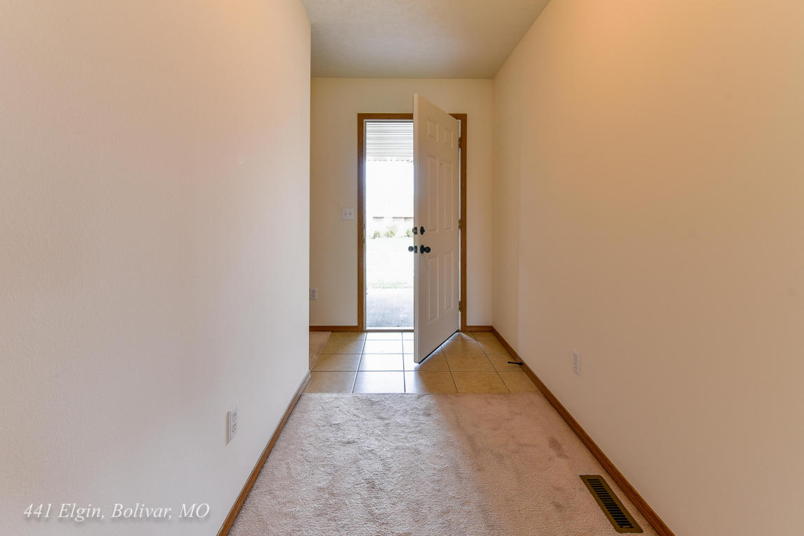 441 South Elgin Avenue, Bolivar, MO 65613
