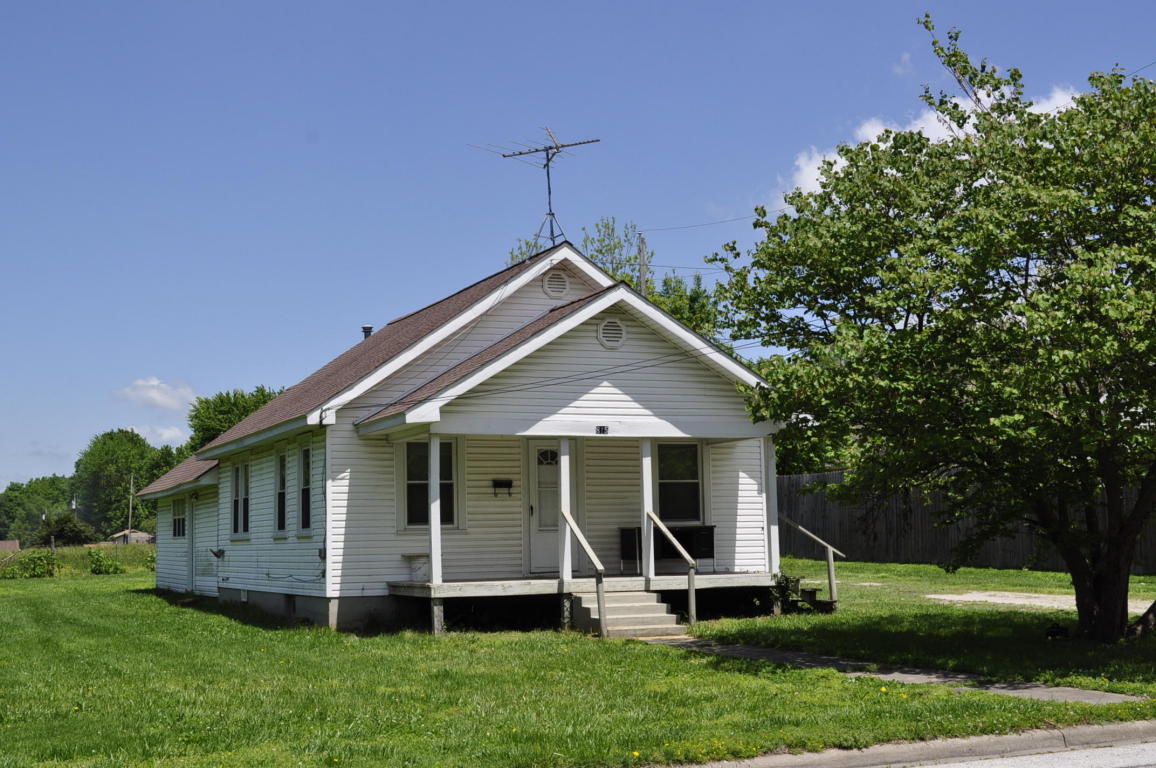 815 West Freeman, Bolivar, MO 65613