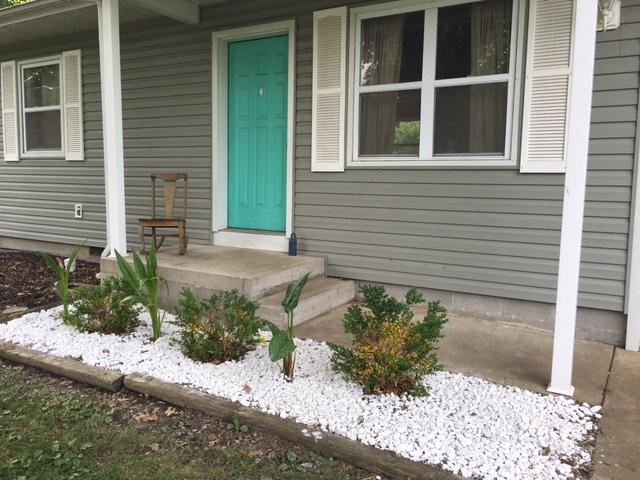 1923 South Village Lane, Bolivar, MO 65613