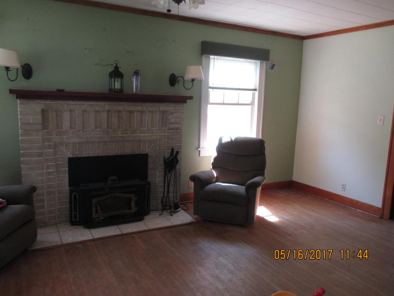 632 E Broadway St, Bolivar, MO 65613