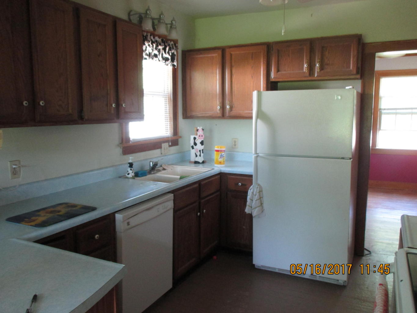 632 E Broadway St, Bolivar, MO 65613