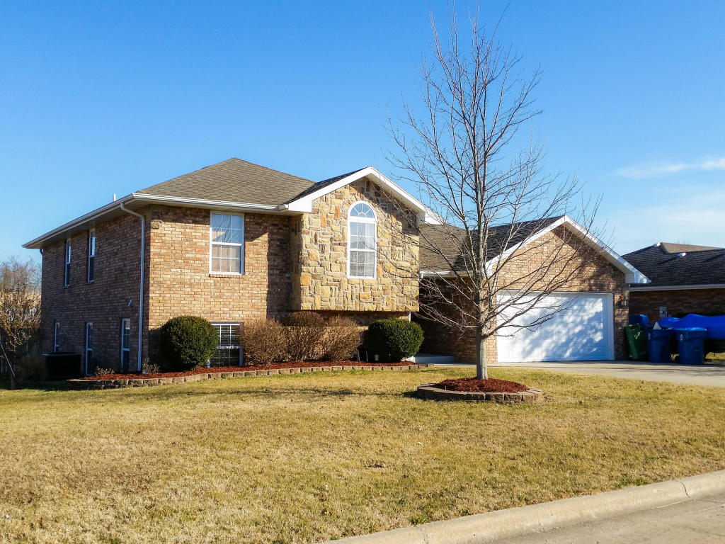 1540 South Mission Avenue, Bolivar, MO 65613