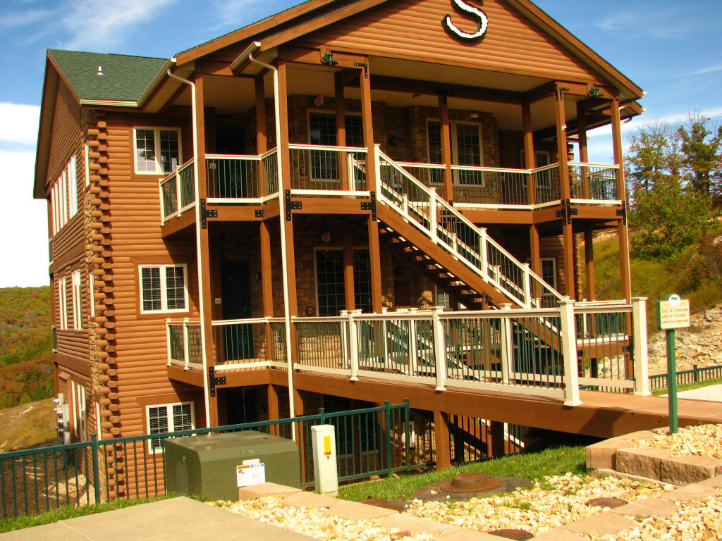 5 Stone Cliff Drive, Branson, MO 65615