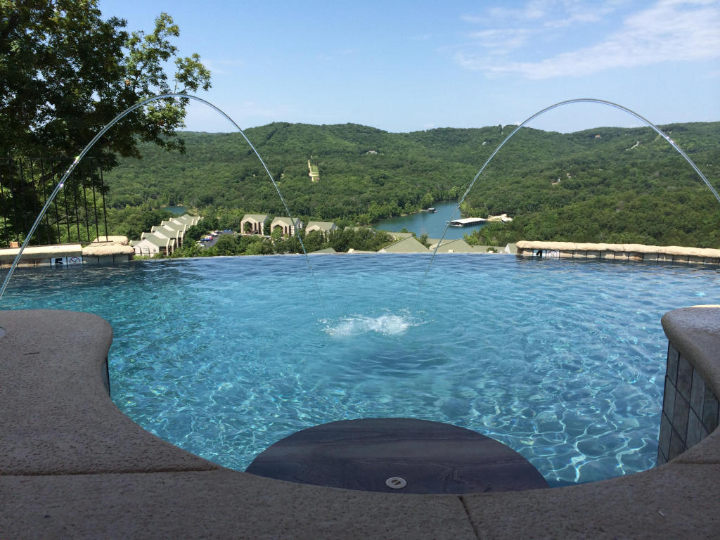 5 Stone Cliff Drive, Branson, MO 65615