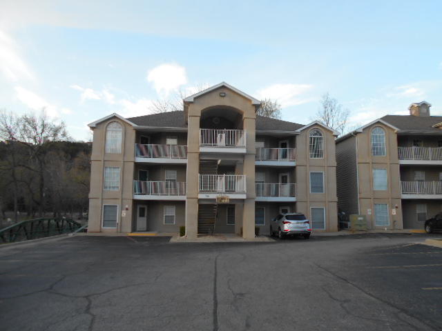 720 Fall Creek Drive, Branson, MO 65616