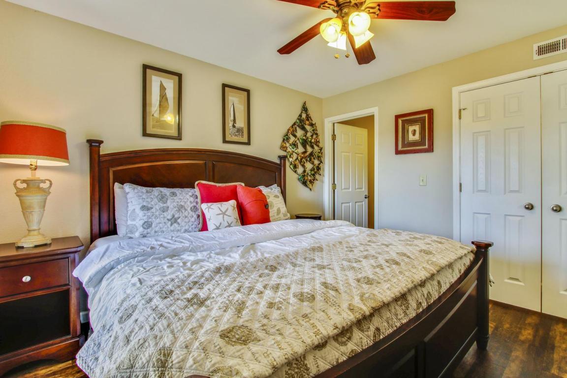 4 Woodpecker Lane, Branson, MO 65616