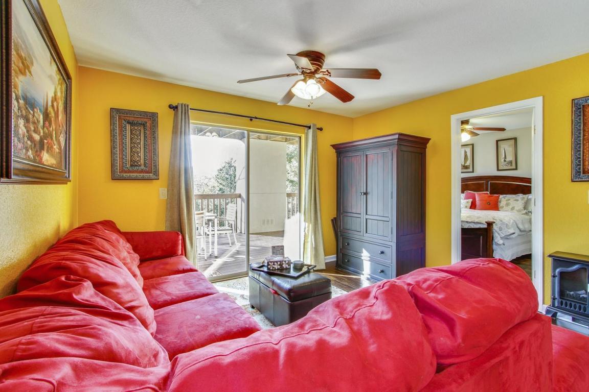 4 Woodpecker Lane, Branson, MO 65616