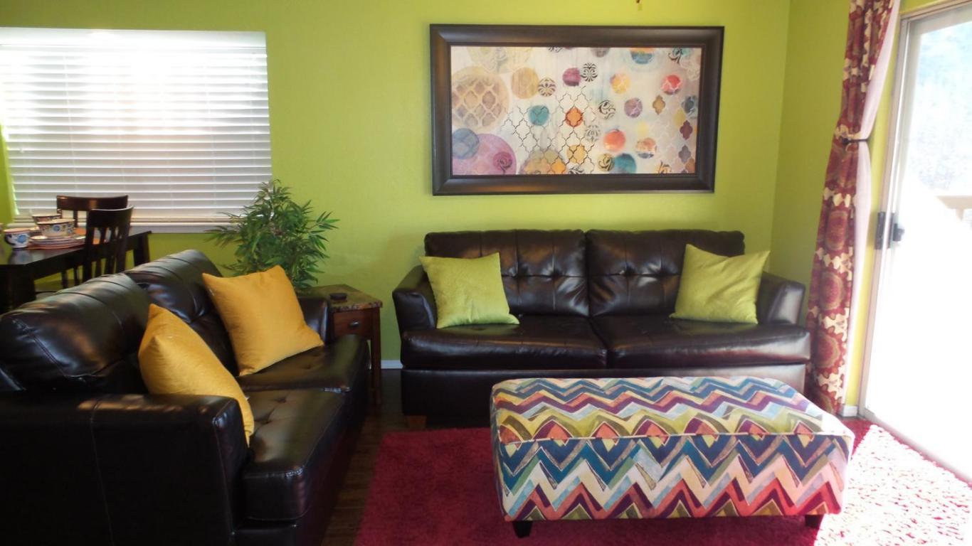 20 Goldfinch Road, Branson, MO 65616