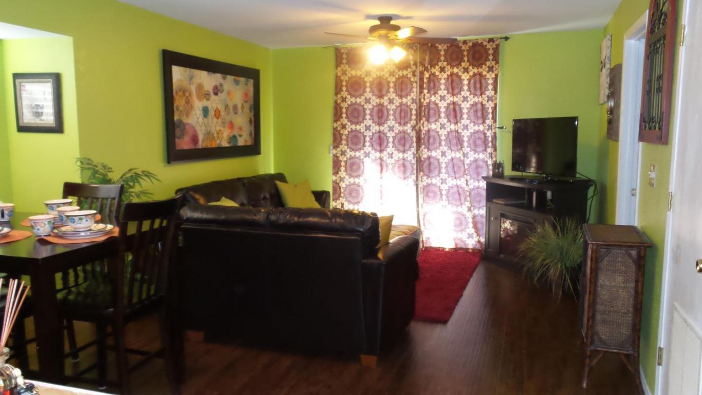 20 Goldfinch Road, Branson, MO 65616
