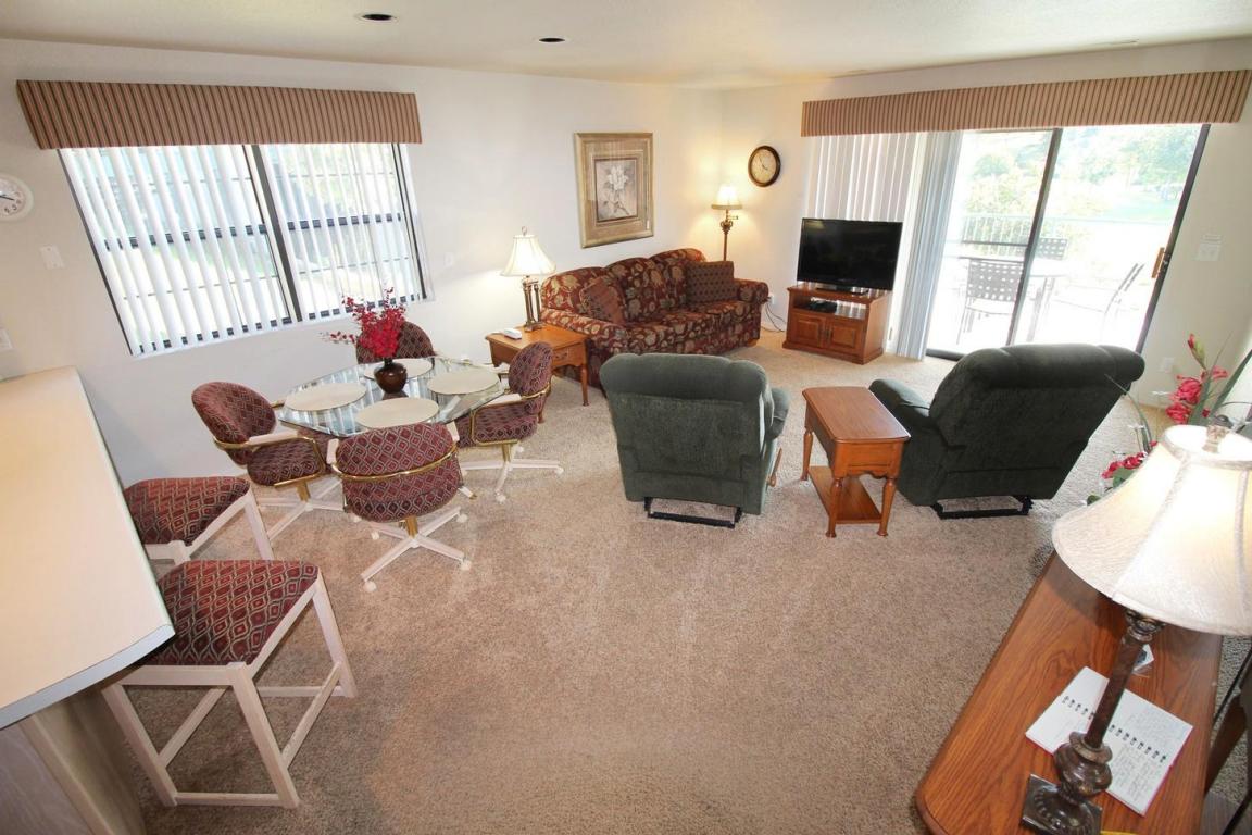 2700 Green Mountain Drive, Branson, MO 65616
